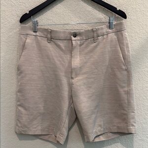 Men's Tan Shorts by Callaway size 34
